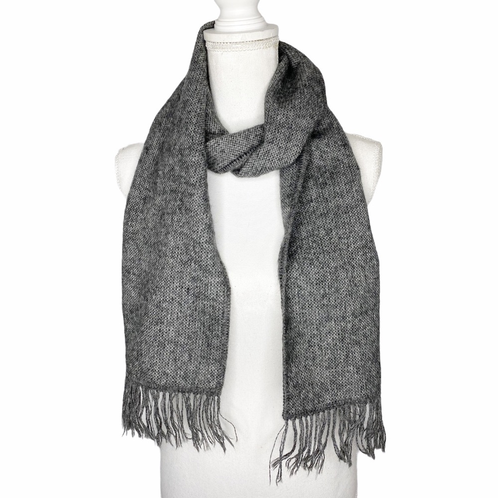 ANDEAN SUN Alpaca Blend Fringe Charcoal Scarf
